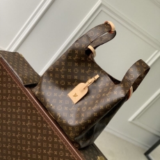 LV Shopping Bags